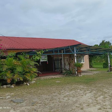 Embun Langkawi Pantai Cenang Villa Pantai Cenang  Bagian luar foto